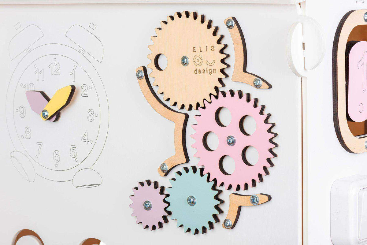 Busy House Pastel Blanc - Tableau d&#39;activités Montessori® par Busy Kids