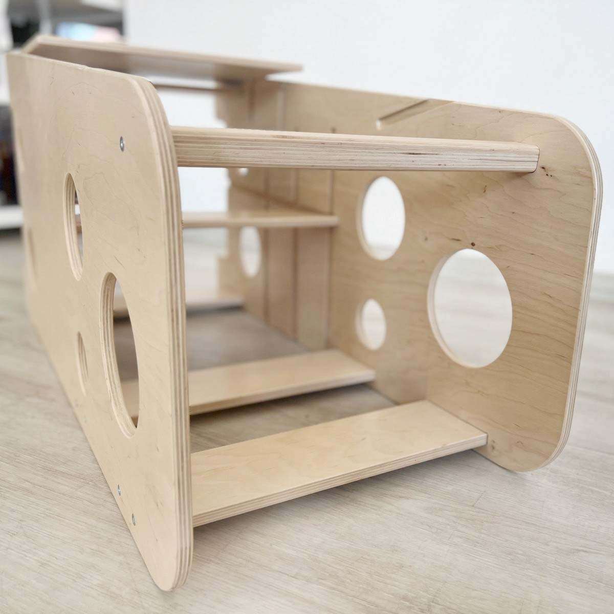 Multifunctional 3-in-1 Lernturm made from birch plywood, adjustable platform for kids, Montessori-inspired, natural finish.