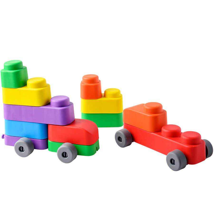 10 soft blocks and 8 wheels