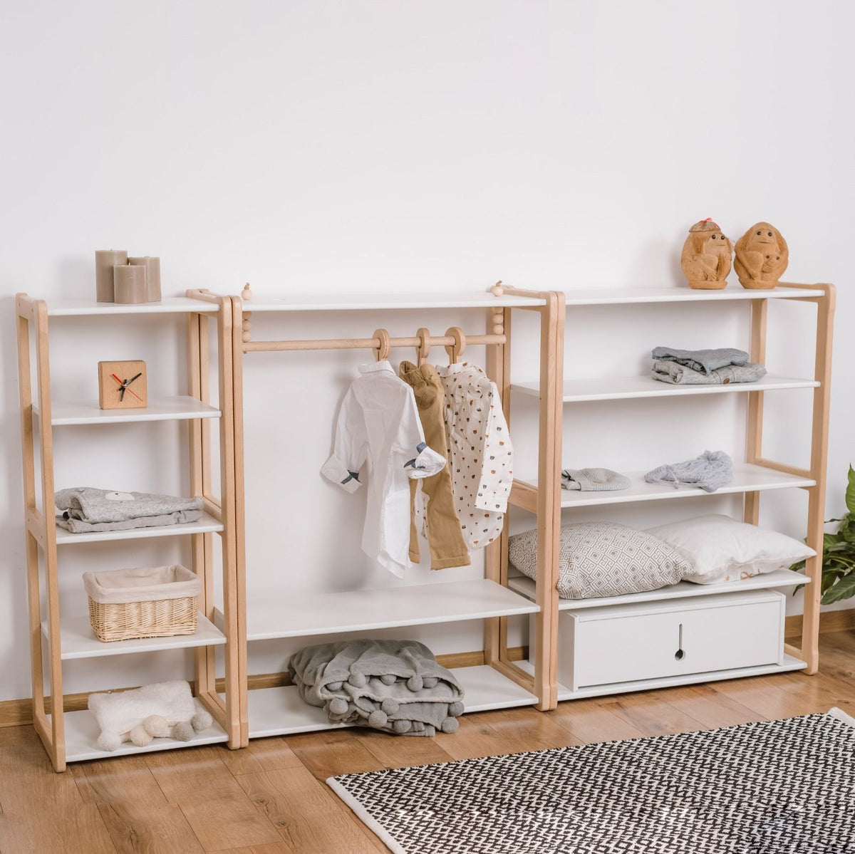 Wardrobe with shelf + 2 maxi shelves - Montessori®